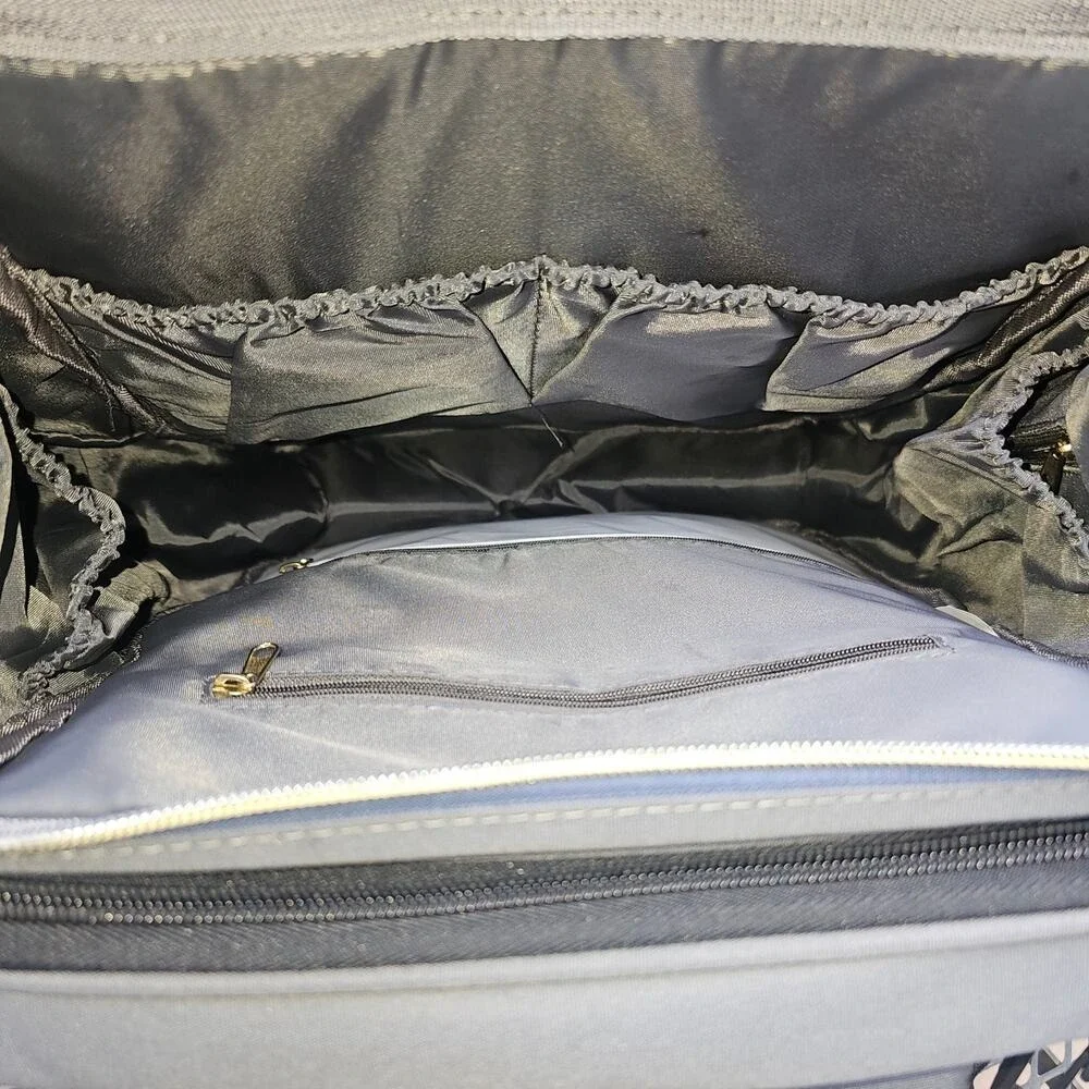 Mama Glamour Convertable Diaper Bag Waterproof Backpack with Charger - Picture 9 of 15